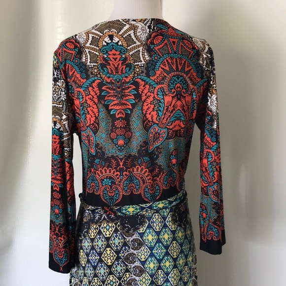 MEDALLION BORDER MAXI DRESS. - Picture 6 of 8